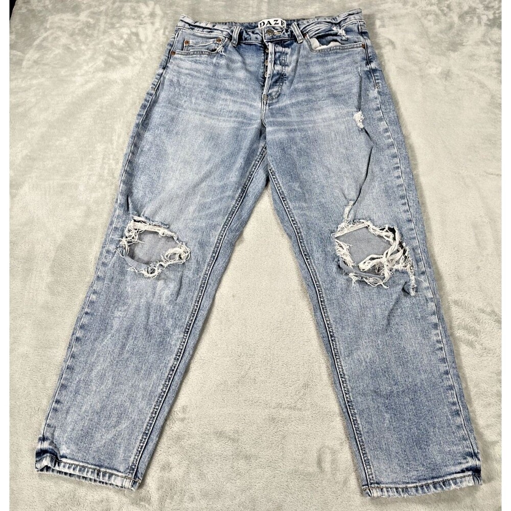 Daze Denim The Original Hi-Rise Mom Jeans Shy Girl Distressed Light Wash 30